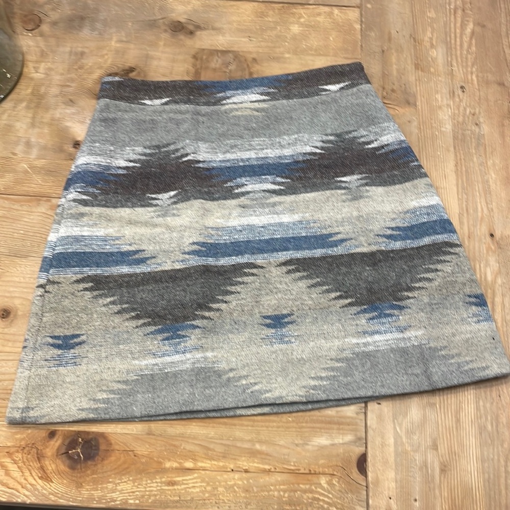 New never worn Aztec skirt